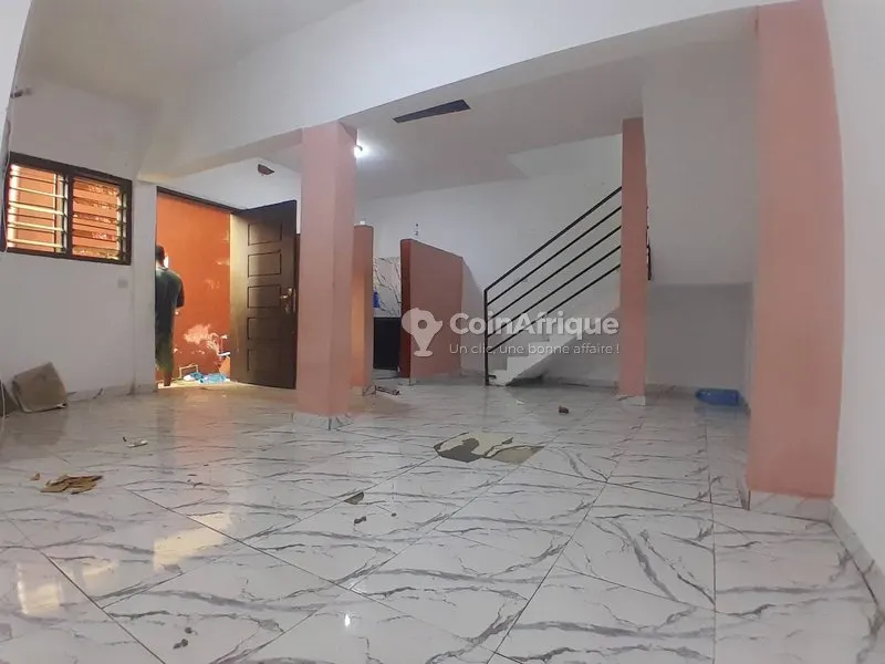 Location appartements 3 pièces Cocody_Rivièra_palmeraie