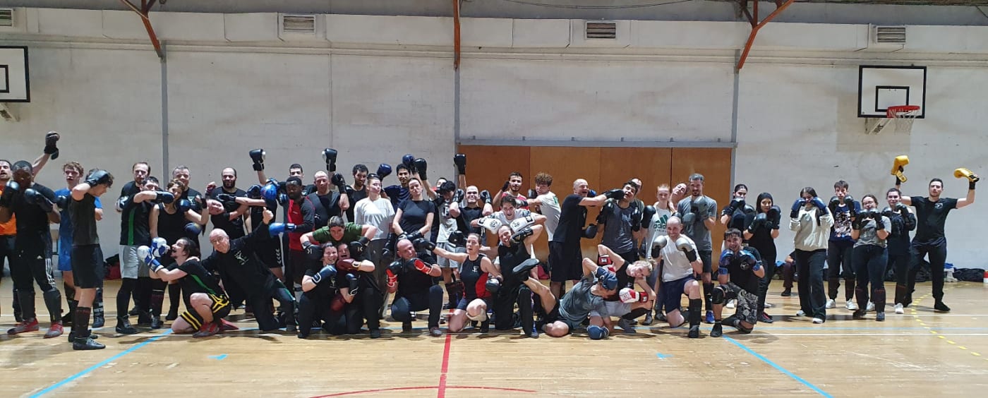Savate Boxe Française au Boxing Défense Villebon — entraînement au gymnase Saint-Exupéry, Villebon-sur-Yvette