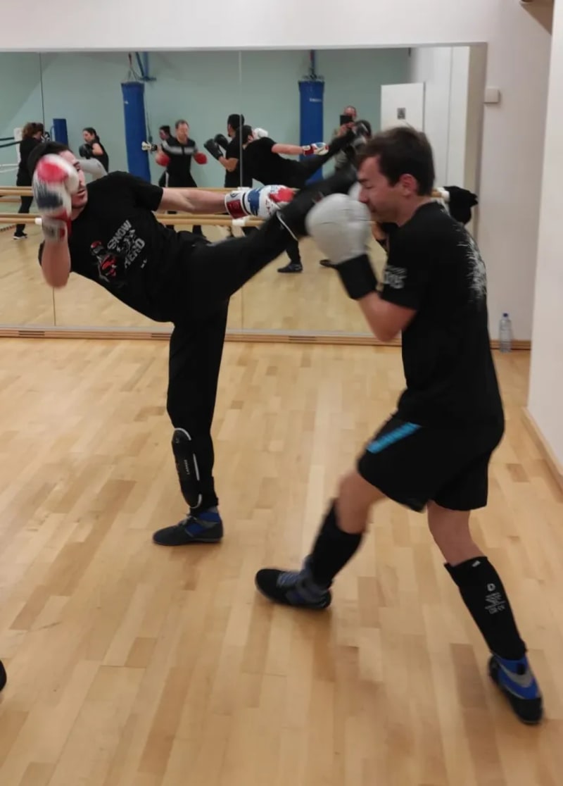 Pratique de Savate Boxe Française — Boxing Défense Villebon