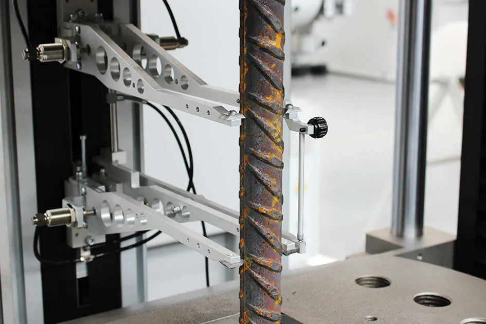Steel testing machine image 5