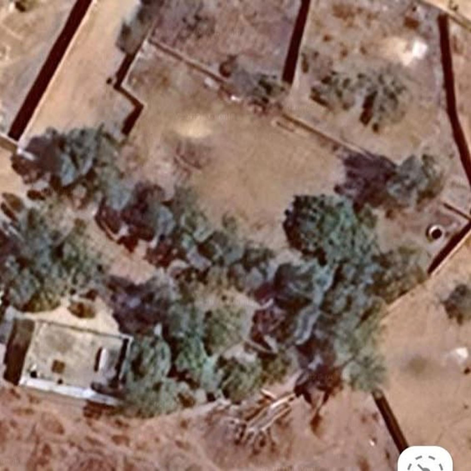 Terrain 300m² clôturé avec NICAD à vendre à Nguering Sérère