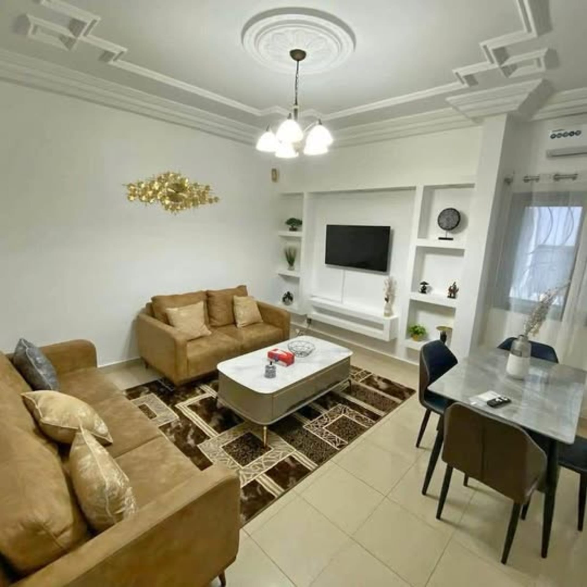 🏡 ✨*À VENDRE – APPARTEMENT F3*✨
📍 Cité Keur Gorgui – VDN, Dakar

Offrez-vous un appartement idéale