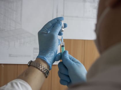 Более 120 тысяч доз вакцины от гриппа поступило в Псковскую область