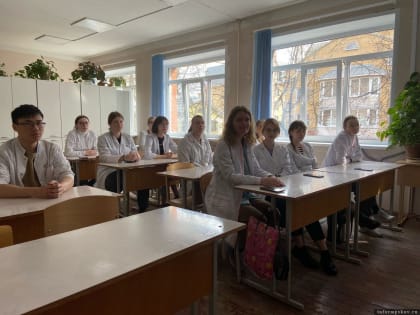 Обучение на младших медсестёр проходят участники студотряда ПсковГУ