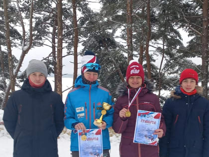 Струго-Красненская лыжница пришла первой на Чемпионате по лыжным гонкам