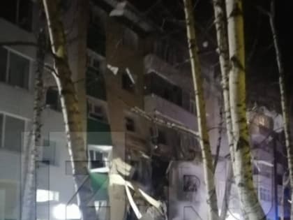 В одном из российских городов обрушились два этажа жилого дома