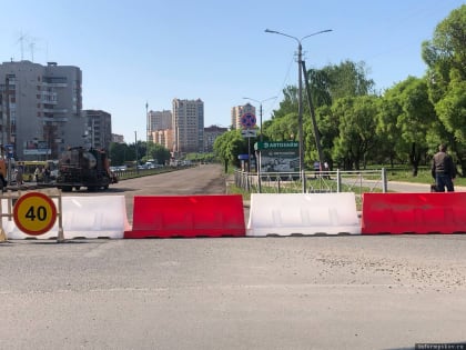 Участок улицы Юбилейной закрыт для движения в Пскове