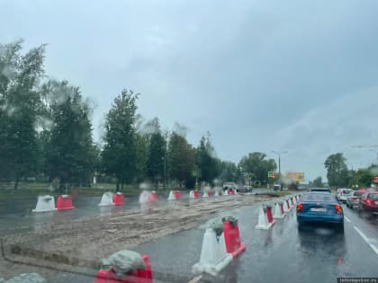 ФОТОФАКТ Ливневую канализацию начали строить на Сиреневом бульваре в Пскове