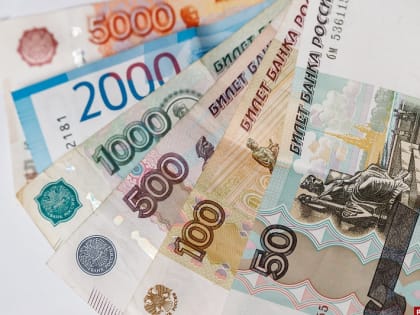 Право на компенсацию за задержку зарплаты расширят в России