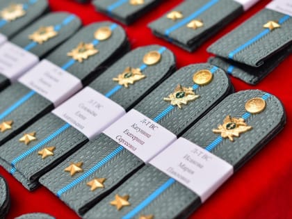 Судебные приставы приняли присягу в палатах Постникова в Пскове