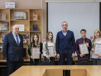 Александр Козловский встретился с великолукскими студентами