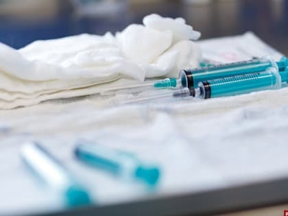 Неочевидную опасность привычки переносить болезни на ногах назвала эндокринолог