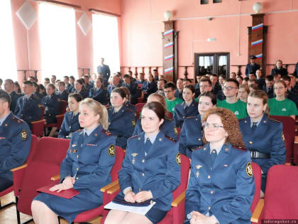 Стартовал XVI Международный фестиваль курсантов и студентов «Псковское вече»