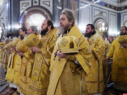 Митрополит Тихон принял участие в литургии в 14-ую годовщину интронизации патриарха