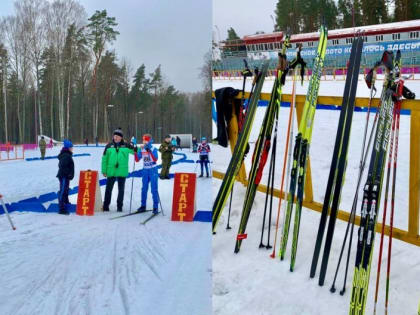 Соревнования по лыжным гонкам проходят в Островском районе