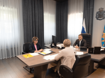 Реализация рекомендаций Минздрава России стала темой совещания Михаила Ведерникова