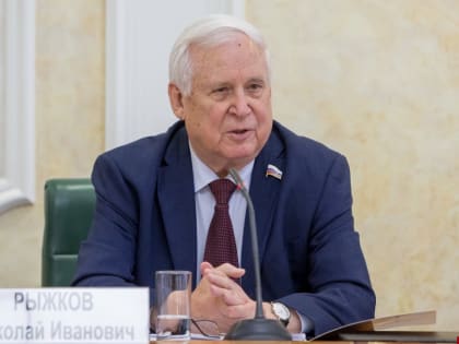 Экс-премьер СССР досрочно сдал мандат сенатора