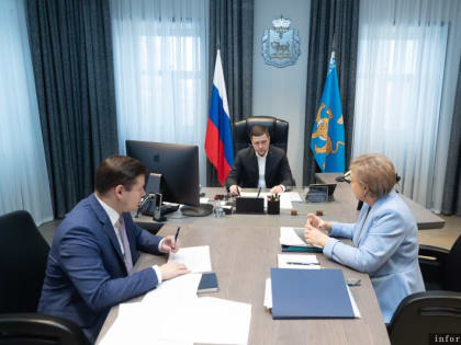 Михаил Ведерников дал поручения по организации Года педагога и наставника в Псковской области