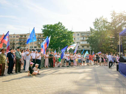 Митинг-концерт в поддержку спецоперации прошел в Пскове