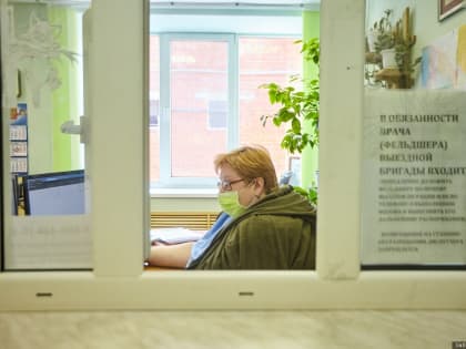 В Пскове у двух членов семьи на диспансеризации выявили рак