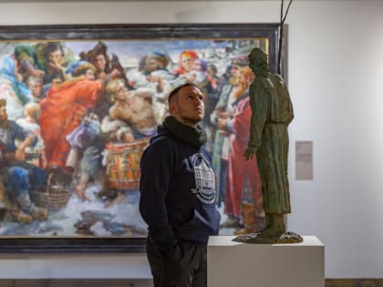 Студенты-репинцы посетили выставку «Россия. Истоки»