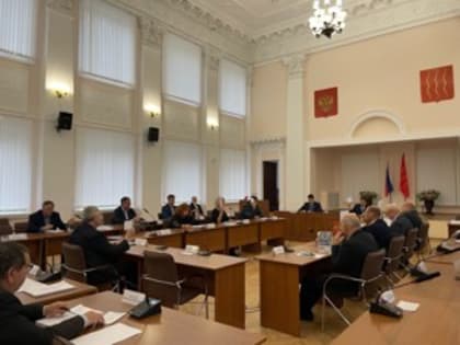 В Великих Луках прошло заседание гордумы