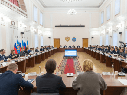 В Псковской области обсуждают применение Закона о контрактной системе в госзакупках