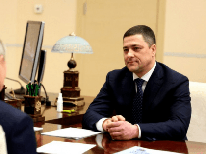 Дефицит врачей в Псковской области обсудили Михаил Ведерников и Владимир Путин