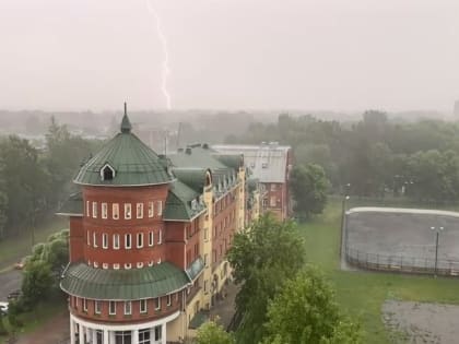 Кратковременные дожди и грозы ожидаются на территории Псковской области 13 августа