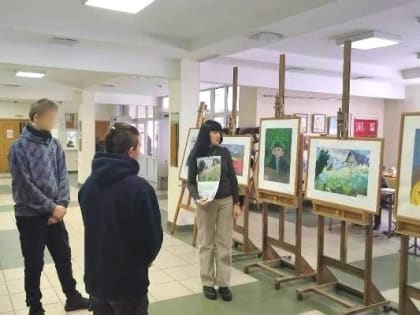 Несовершеннолетние осужденные познакомились с творчеством великолукского художника