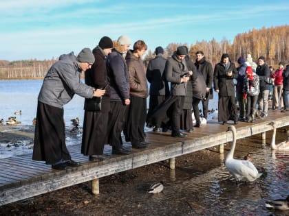 Псковскую епархию с паломнической поездкой посетили студенты Сретенской духовной академии