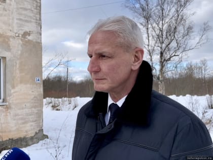 Можно ли купить лекарства в ФАПе дновской глубинки, проверил Александр Котов