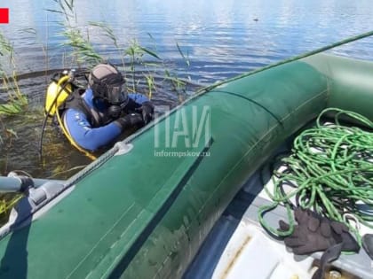 Спасатели продолжают поиски пропавшего мужчины на озере в Куньинском районе