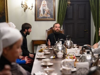 Митрополит Арсений встретился с сестрами милосердия