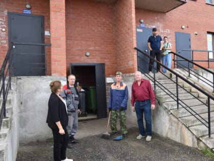 Ситуацию с вывозом мусора в пригороде Пскова держат на контроле депутаты районного Собрания