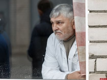 Доплаты получат псковские медики, лечащие больных ВИЧ и туберкулёзом