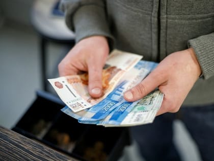 Назван размер средней заработной платы в Псковской области в 2022 году
