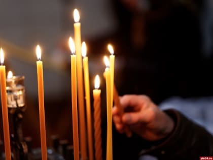 Жену священника зарезали в парадной в центре Петербурга