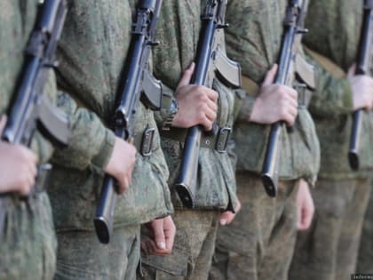 Проект об увеличении военных пенсий внесли в Госдуму РФ