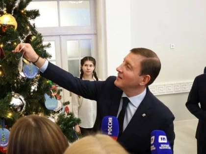 Андрей Турчак исполнит новогодние желания детей из Псковской области