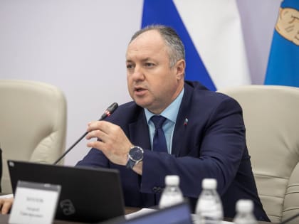 Бюджет Псковской области: увеличение зарплат в 2025 году
