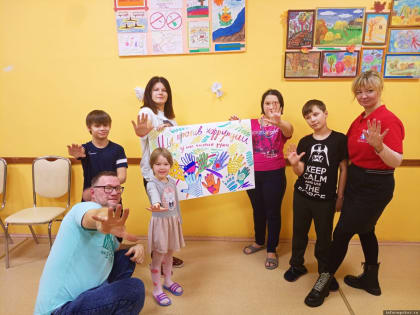 Сотрудники СК посетили центр помощи детям в Пскове