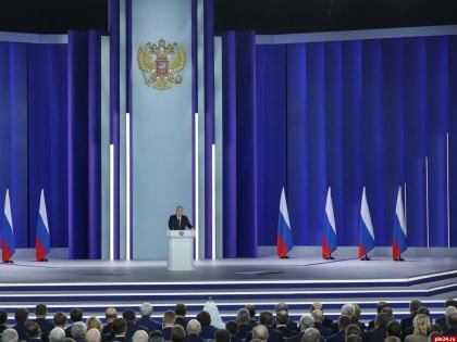 Послание президента РФ нацелено в будущее – Елена Бибикова