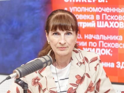 Псковички стали реже рожать детей