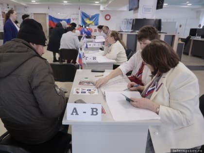Названы муниципальные образования Псковской области, где активнее всего голосуют на избирательных участках на выборах президента России