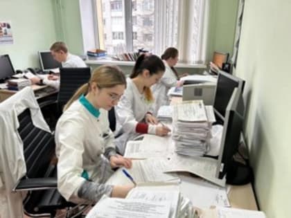 Более 170 студентов Великолукского медицинского колледжа прошли диспансеризацию