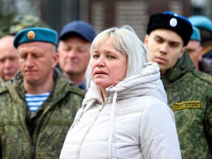 Автопробег в поддержку российской армии прошёл в Псковском районе