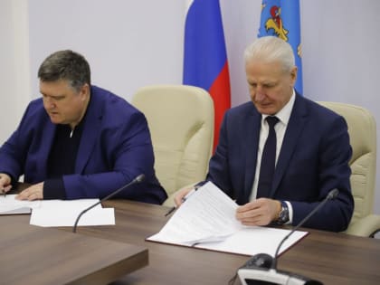 Псковское областное Собрание и региональное отделение РВИО заключили соглашение о сотрудничестве