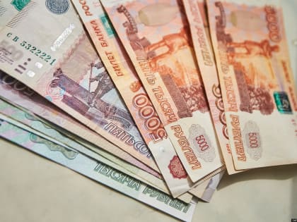 Зарплата в Псковской области выросла на 13,4% в реальном выражении