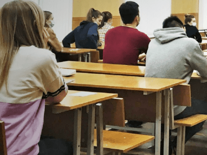 Губернатор подписал постановление о порядке предоставления стипендий для студентов-целевиков, получающих педобразование